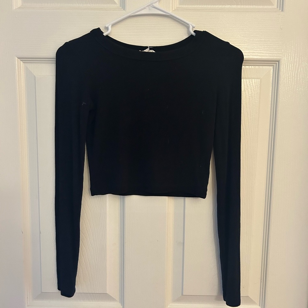 Black crop top